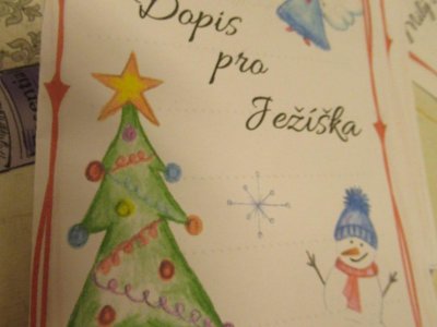 Sluníčka píší dopis Ježíškovi a slaví narozeniny
