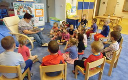 Celé Česko čte dětem "Babička a dědeček do školky"